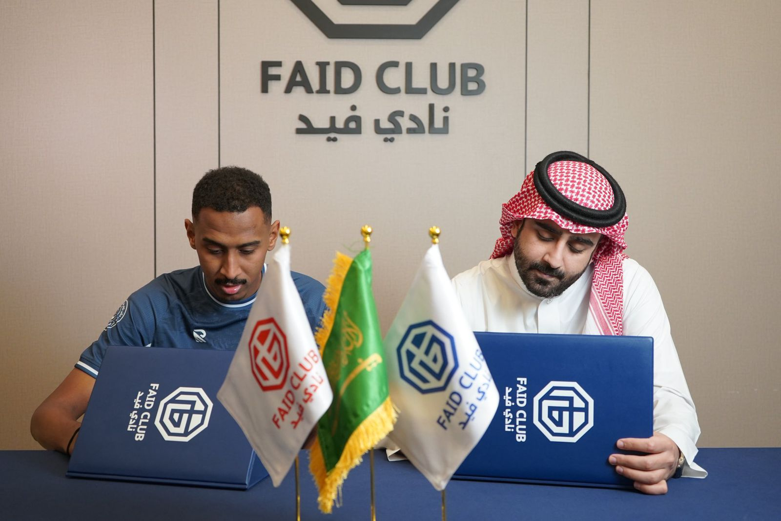 سلطان الحارثي في كتيبة ذئــــاب سلمى